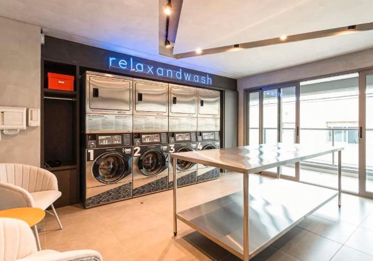 Rua Oscar Freire - Loft Moderno Na Rua Luxuosa De Sp
